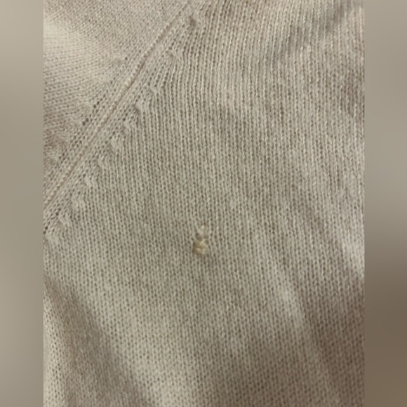 Cashmere Lord & Taylor Sweater Classic V-Neck Women’s Small - Picture 6 of 6